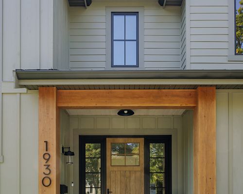 Exterior Entry – TR Interiors